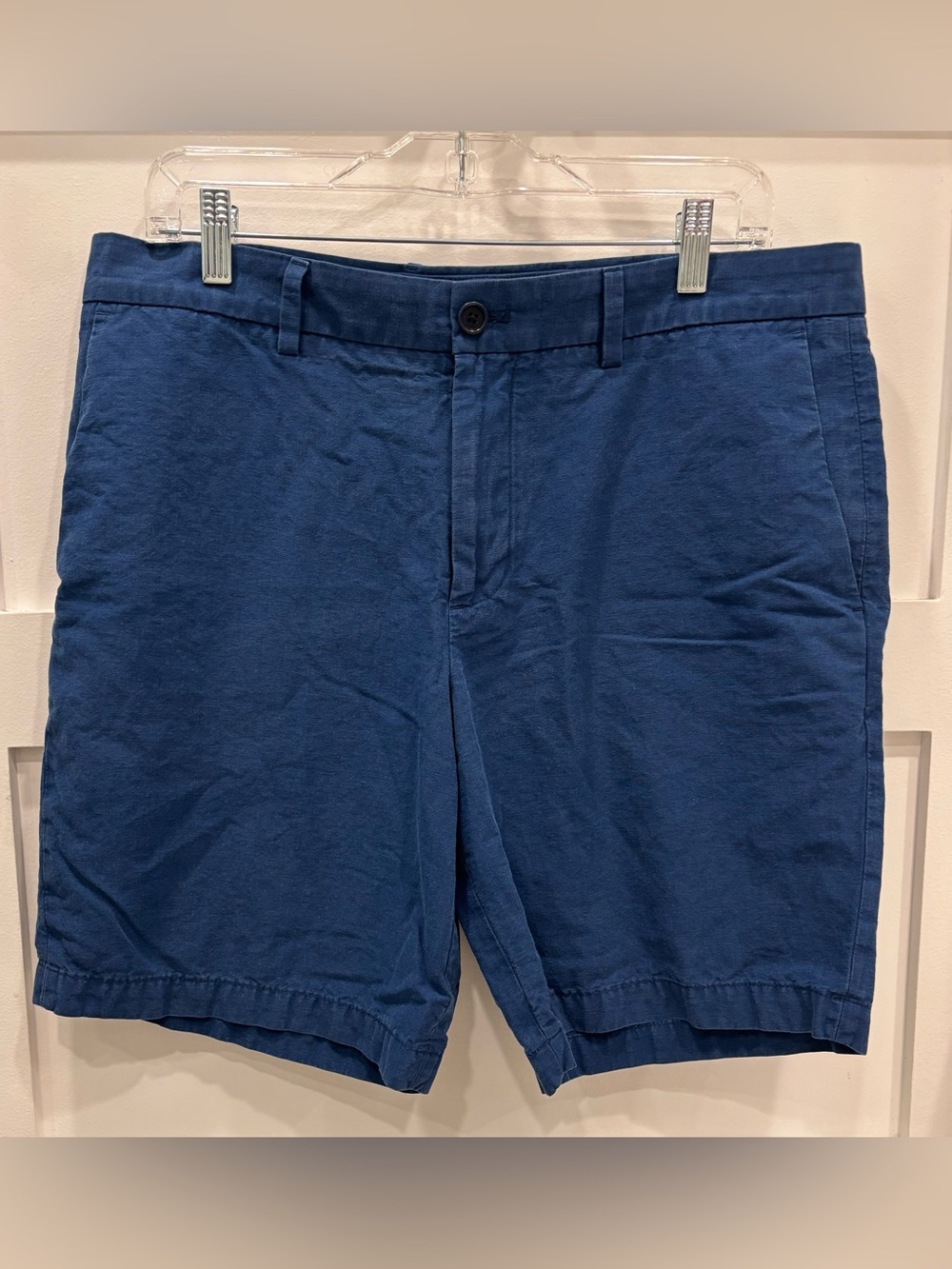 Banana Republic Men's Cornflower Blue Flat-Front Cotton Aiden Shorts